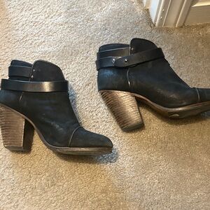 rag & bone Black Ankle Boots with Brown Heel